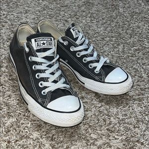 Black Low Top Converse.